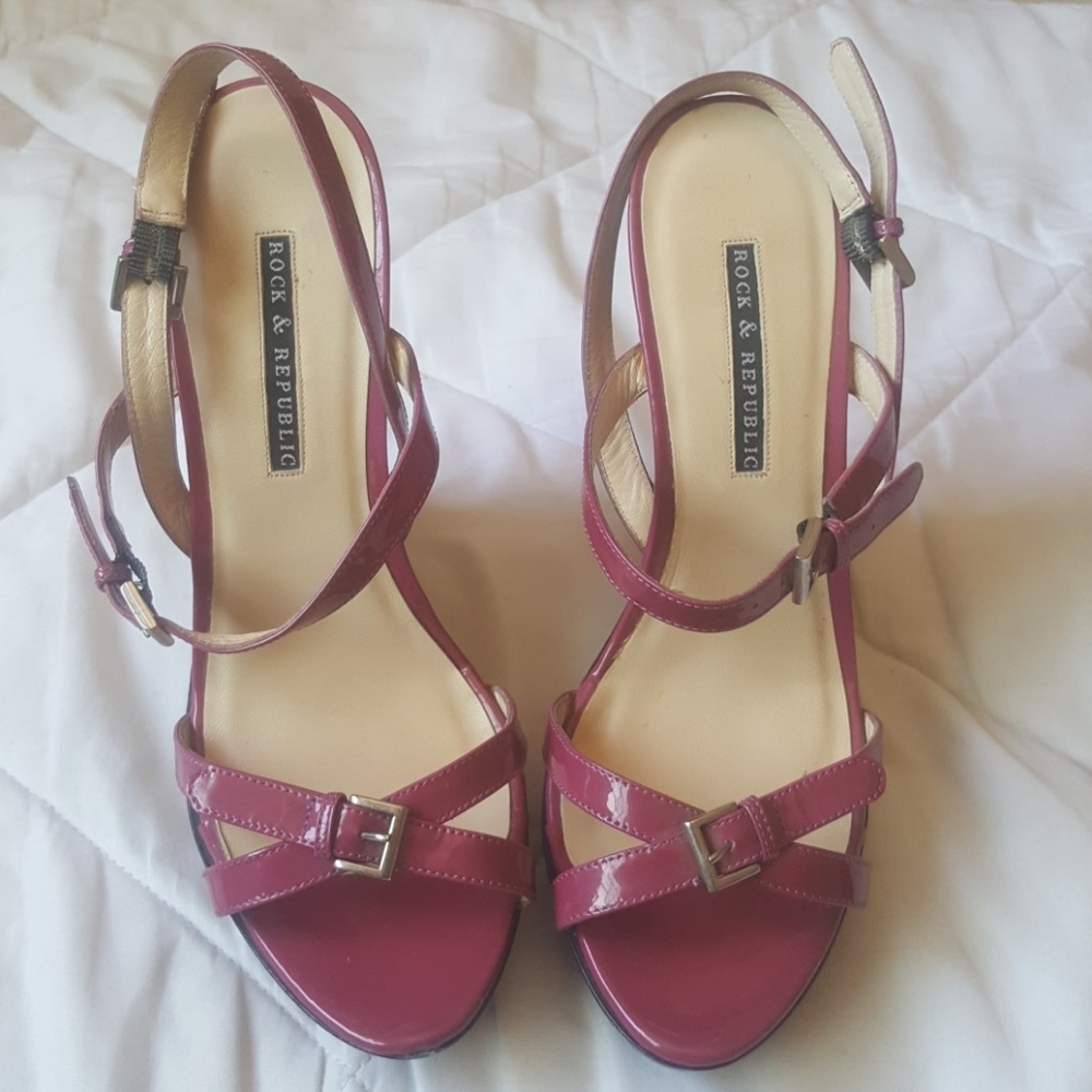 Rock & Republic wedges made by Vero Cuoio